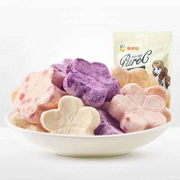 Lyfen Freeze-dried solid yogurt fruit cubes 30g 来伊份网红酸奶块