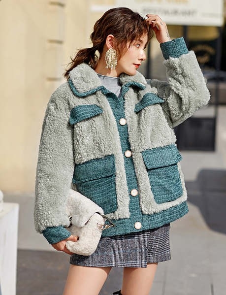 Original retro style pattern stitching imitation lambskin coat, 女方领中长款皮毛一体
