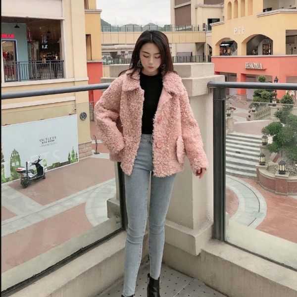 Japanese gentle style thin pink lamb fur coat, 日系ins超火仙女穿搭