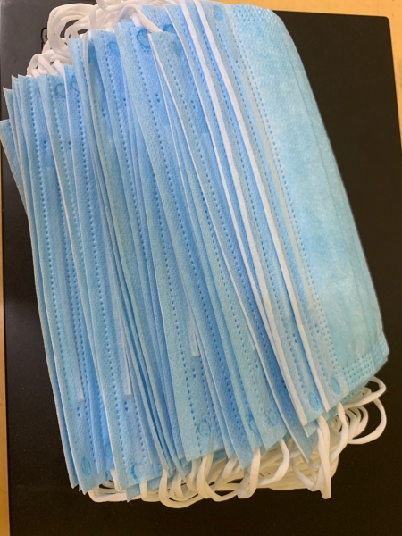 Disposable 3-ply non-medical protective face masks, . 防病毒block virus
. 防粉塵block dust
. 防PM2.5
. Size: 9.5*17.5cm
. 50 pcs / pack