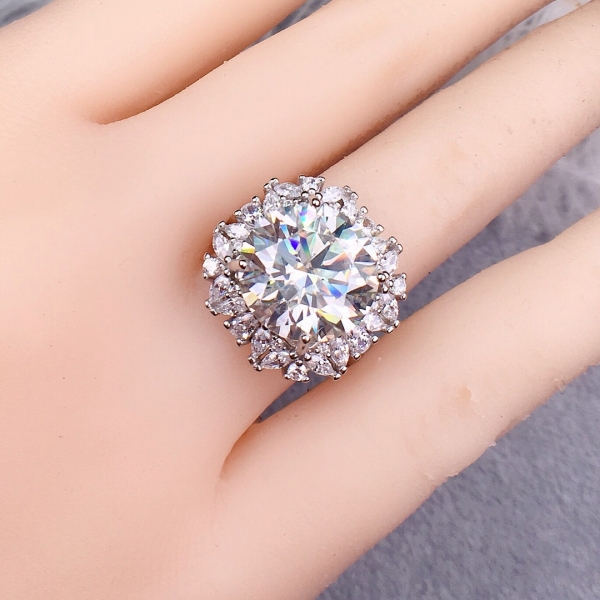 Large carat fidelity Moissanite diamond ring center stone 6 carats, 保真莫桑钻戒指，火彩超好，爆闪无敌克拉钻，主石6克拉