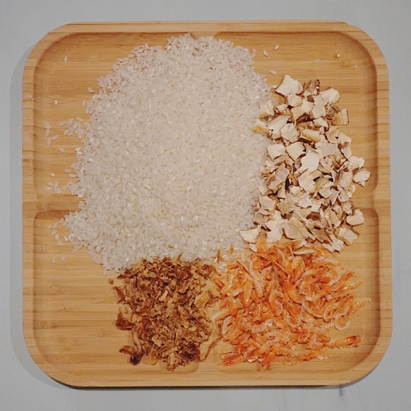 YUAN-DIY Sakura Shrimp Fried Rice Raw material package, 臺灣媽媽秘制配方，在家DIY噴香熱乎的櫻花蝦油飯，小朋友的最愛。1份可供4-6人食用。