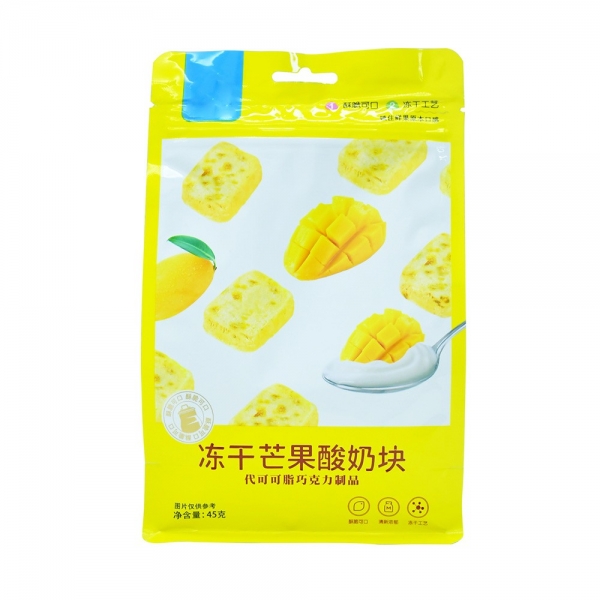 Freeze-dried Yogurt Cubes Mango flavor  1.59oz/ pack, 一款美味又健康的好产品--冻干酸奶块!

这款冻干酸奶块采用优质的纯牛奶，经过严格的筛选和先进的冻干技术，保留了鲜奶的营养成分，它的口感丰富，细腻又可口，入口即化。