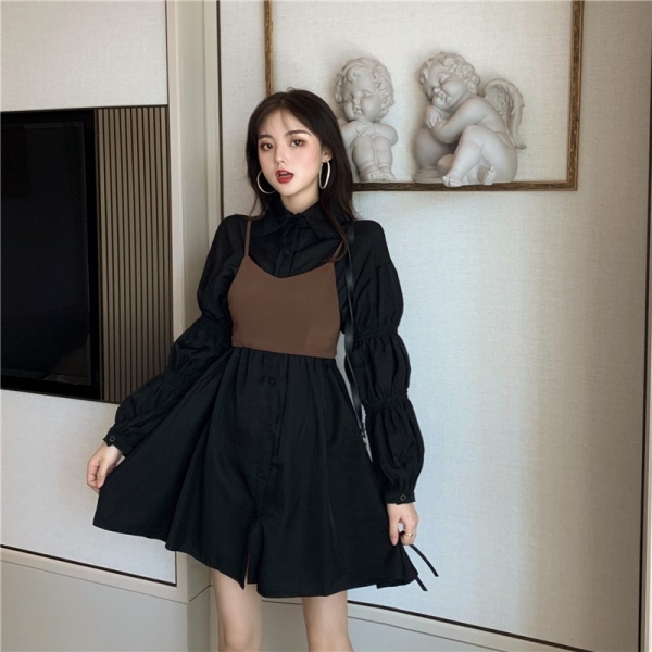 New 2021 autumn high waist slim black skirt with fashionable bubble sleeves, 时尚泡泡袖
新款潮流小黑裙