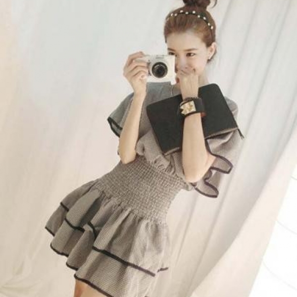 Slim Shaped Short Sleeve Princess Dress, 