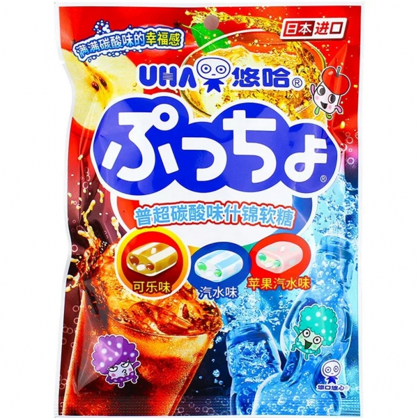 UHA Puchao Japanese Chewy Candy, Assorted Soda Flavors: Cola, Soda, Apple Soda 90g, 日本进口悠哈普超软糖，带来清爽气泡汽水风味。这款什锦装包含 3 款经典汽水口味：可乐、波子汽水、苹果汽水。每颗糖果拥有 Q 弹外皮搭配绵柔内馅，适合日常解馋、派对分享或糖果收藏。